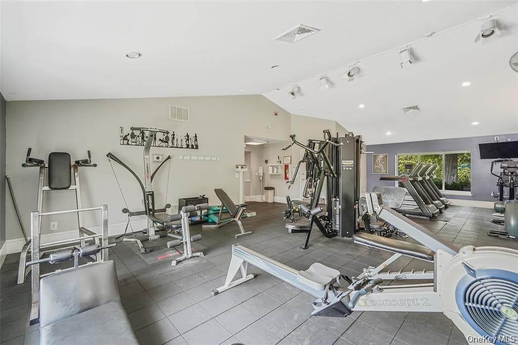 824 Birchwood Park Drive thumbnail 29