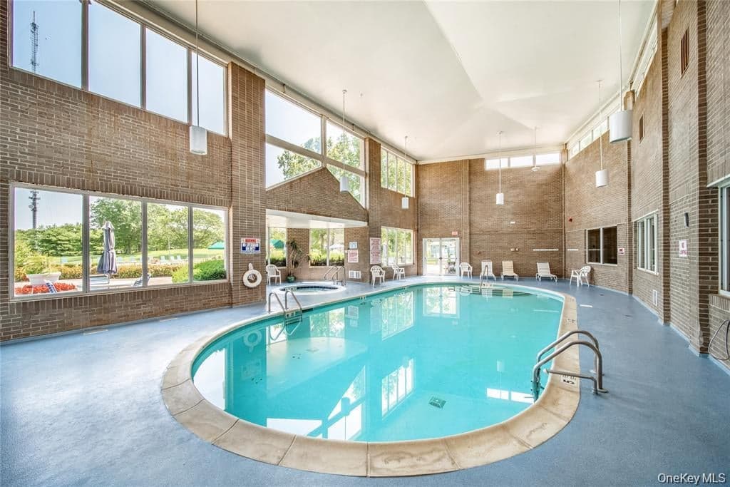 824 Birchwood Park Drive thumbnail 22