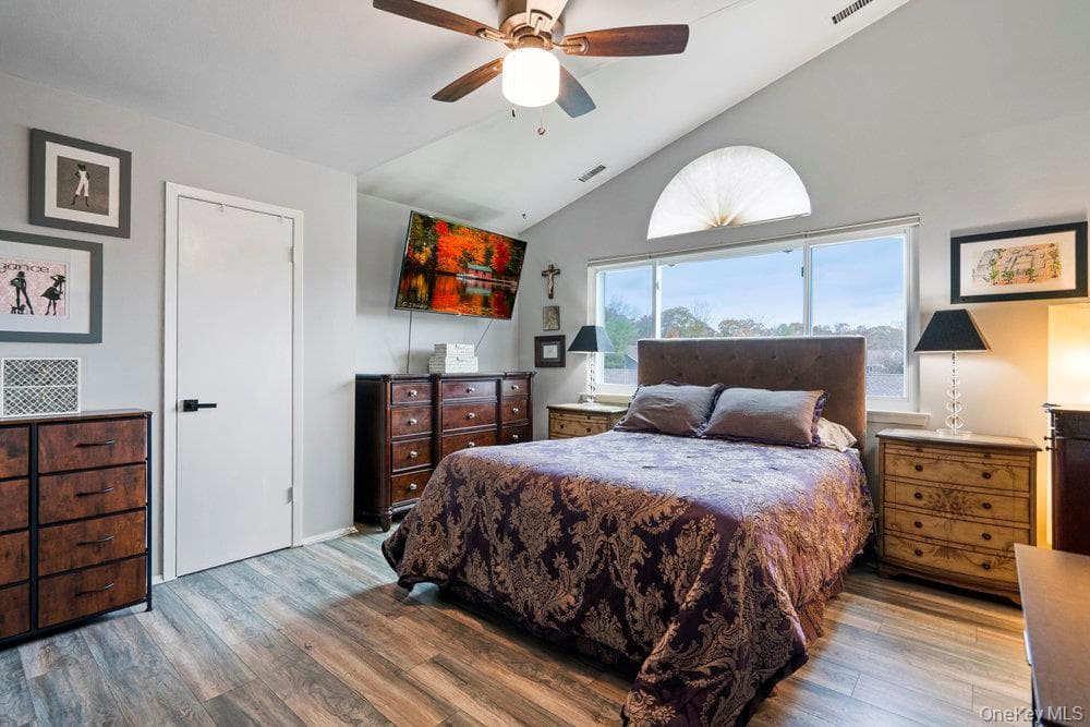 824 Birchwood Park Drive thumbnail 12