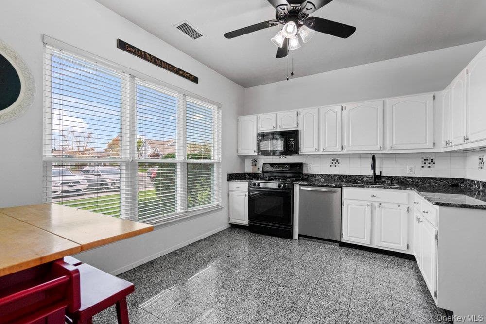 824 Birchwood Park Drive thumbnail 6