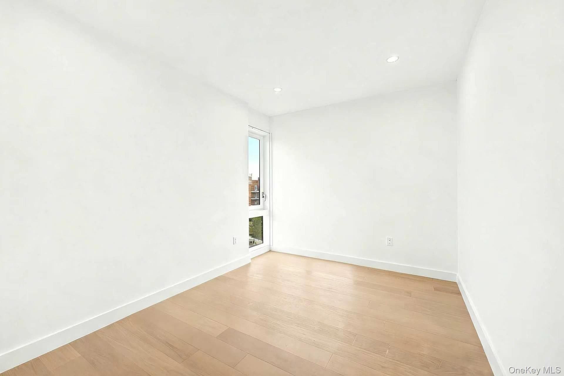 150-02 Northern Boulevard Unit: 3J thumbnail 8