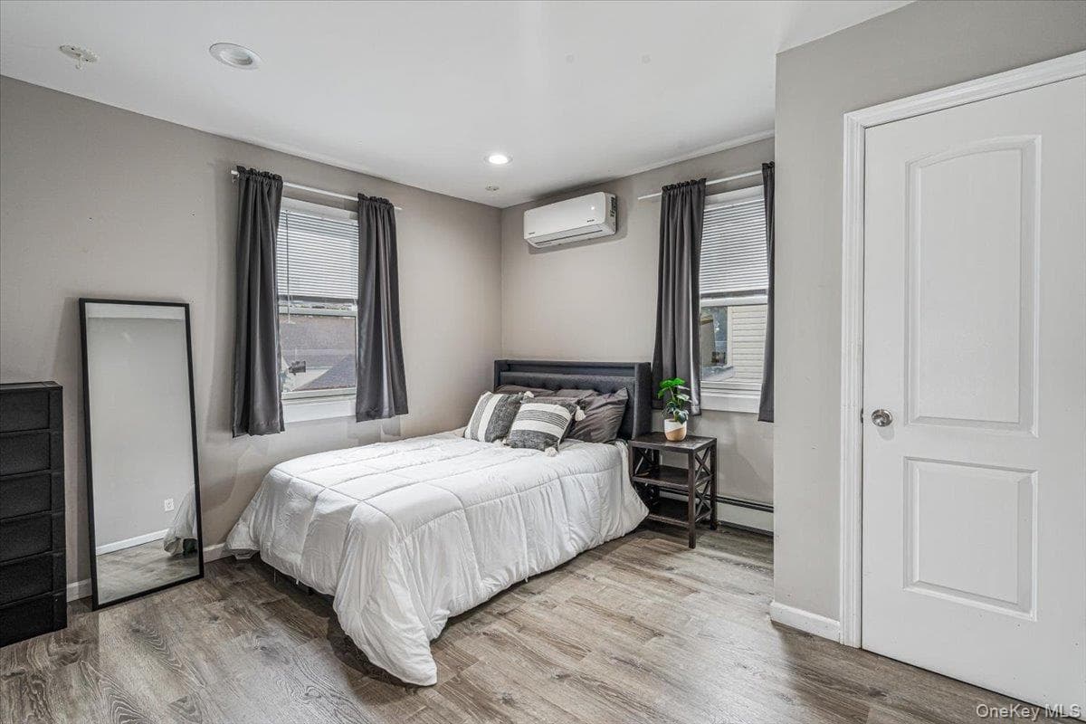 224 Oak Street thumbnail 18