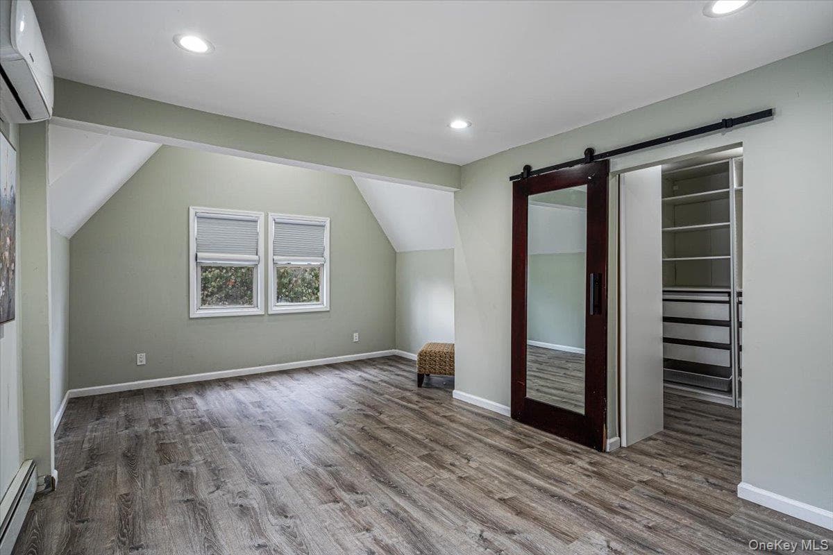 224 Oak Street thumbnail 16
