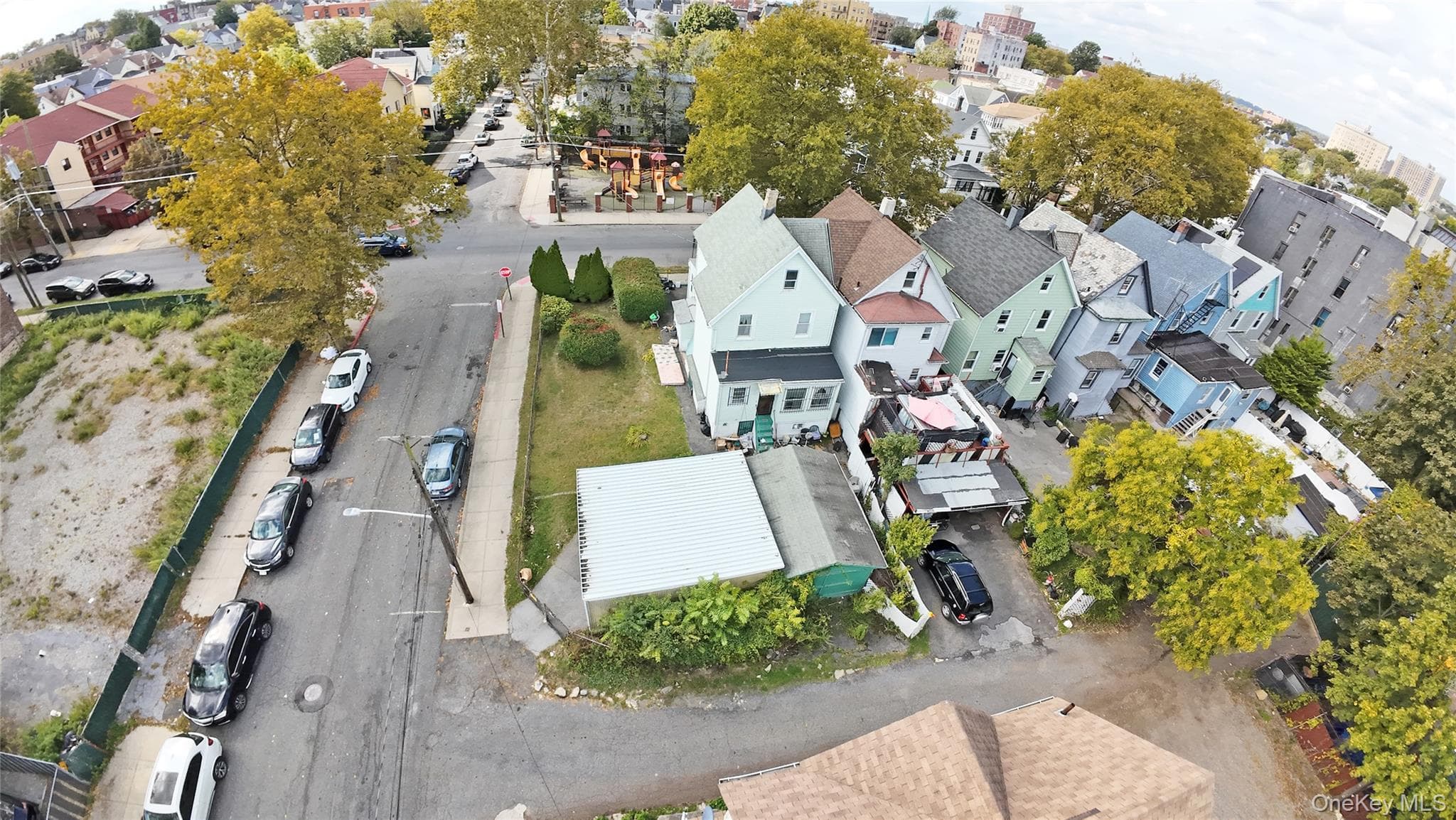 227 Franklin Avenue thumbnail 6