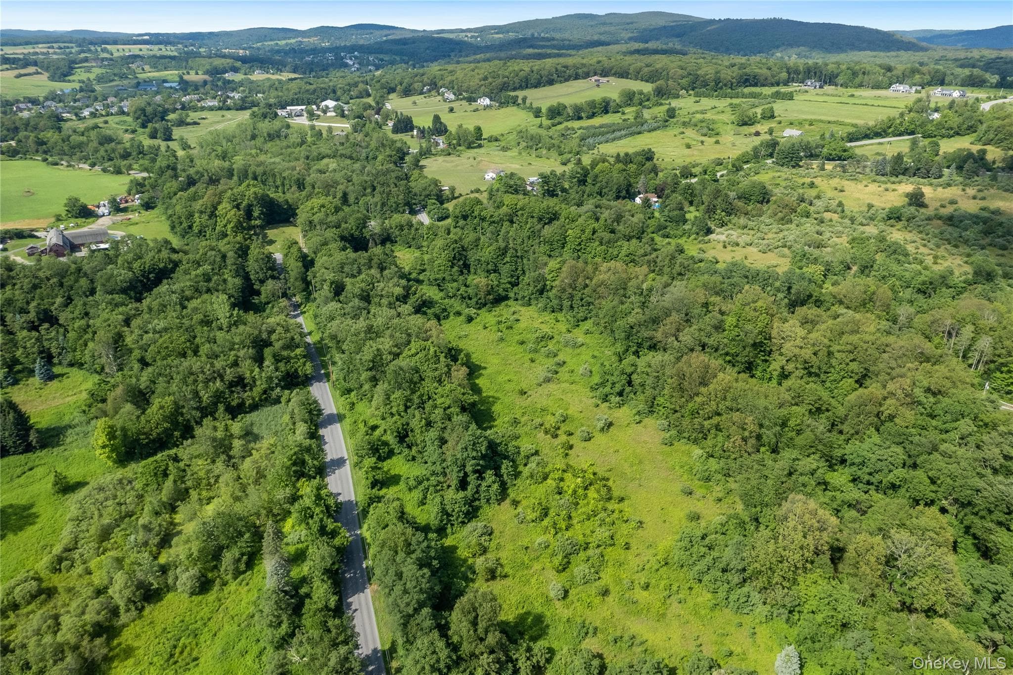 Clapp Hill Road thumbnail 4