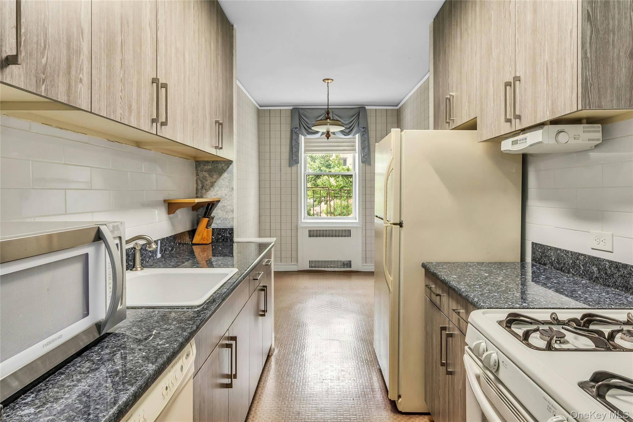 118-11 84 Avenue Unit: 406 thumbnail 11