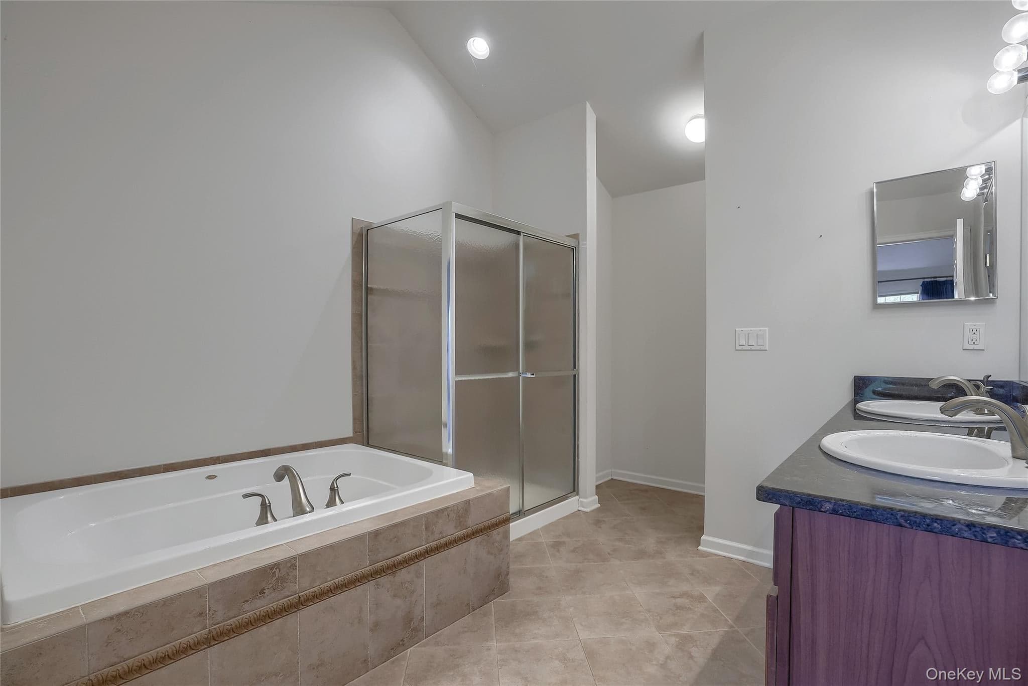 834 Huntington Drive thumbnail 21