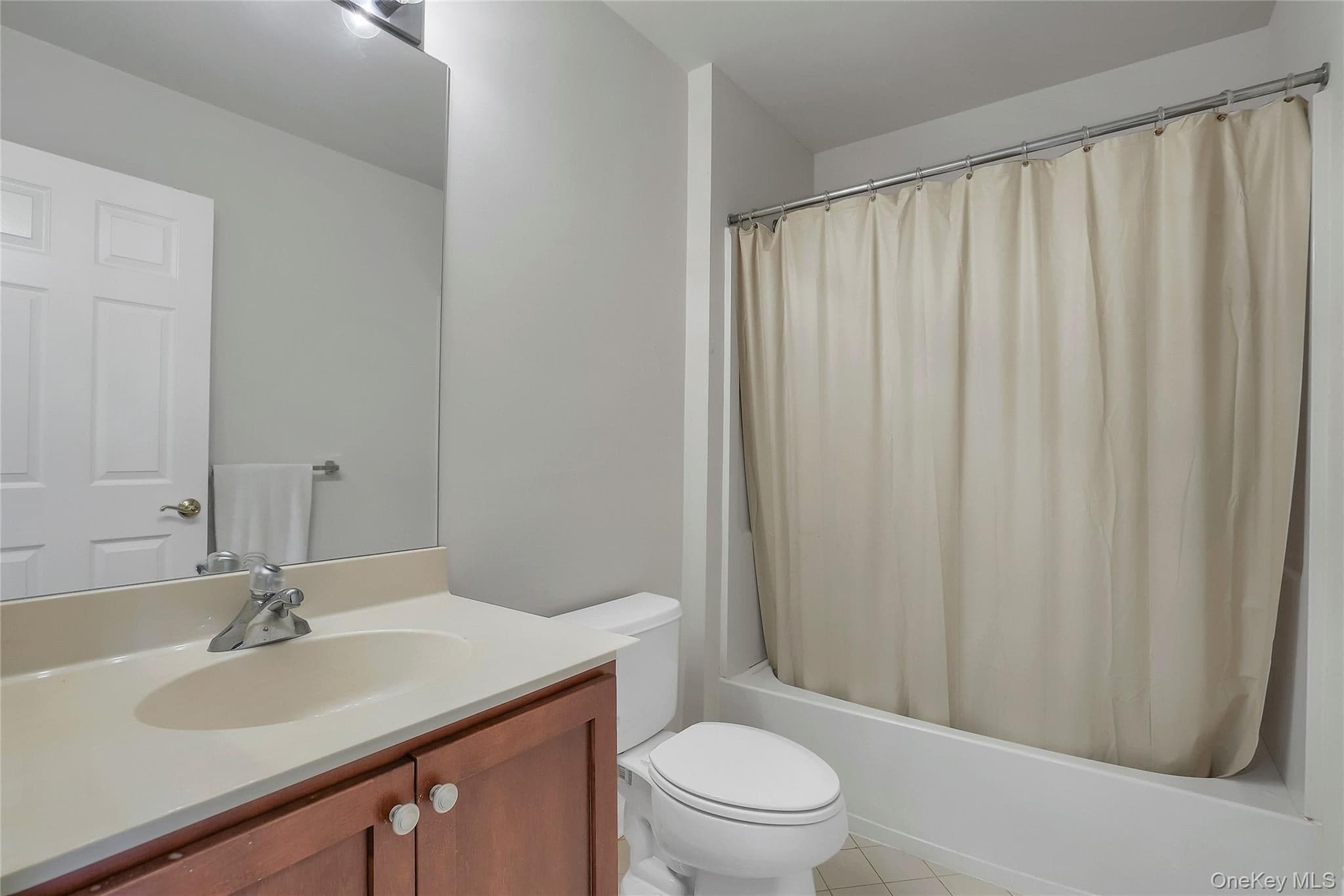 834 Huntington Drive thumbnail 23