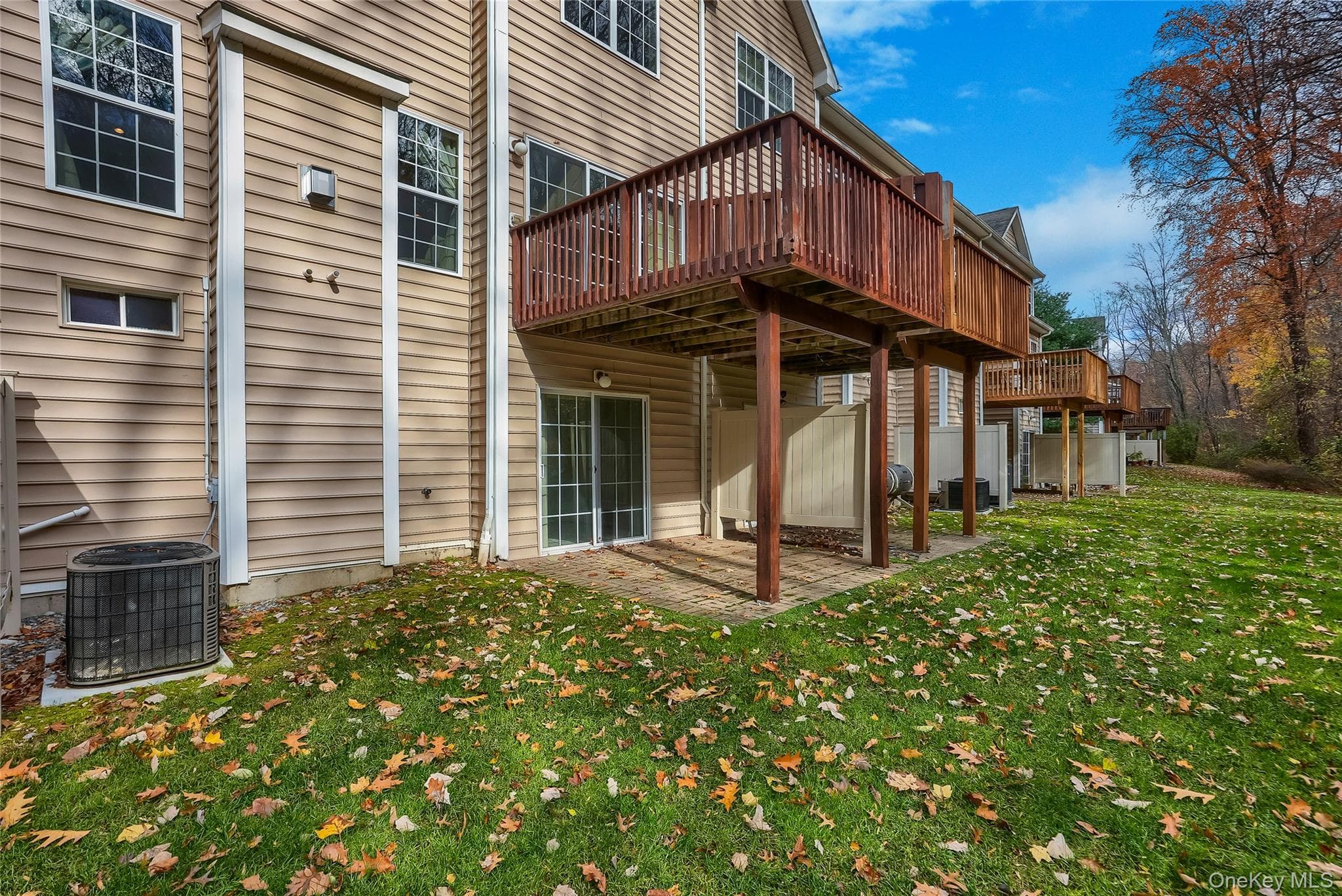 834 Huntington Drive thumbnail 29