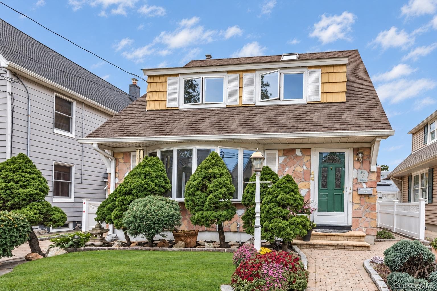 44 Capitol Avenue, Williston Park