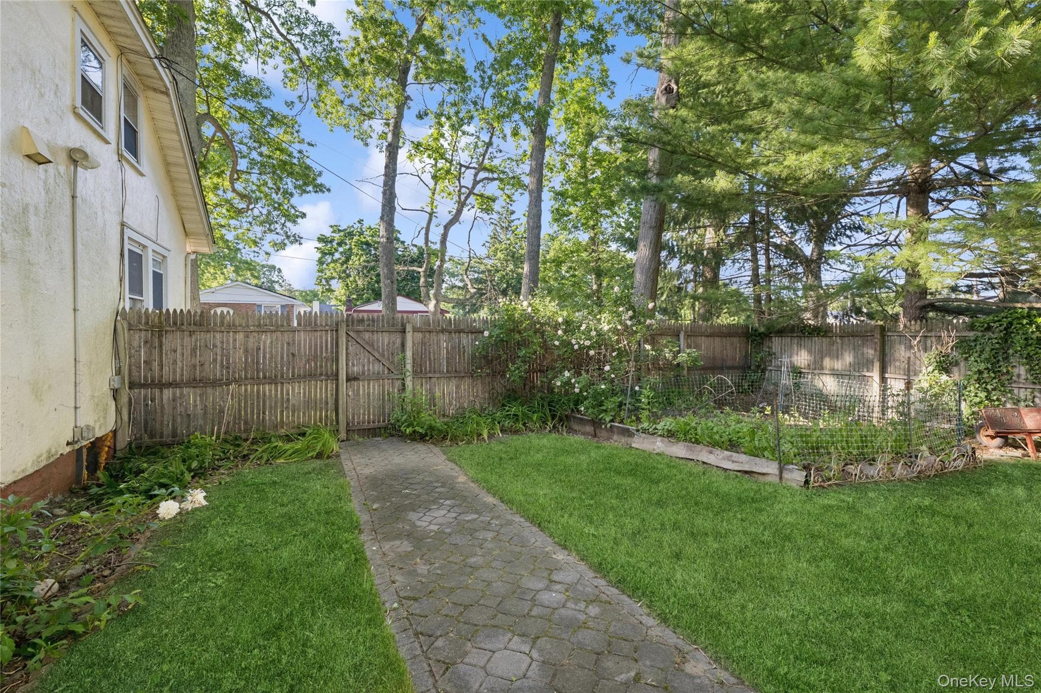 36 Lakeview Court thumbnail 23