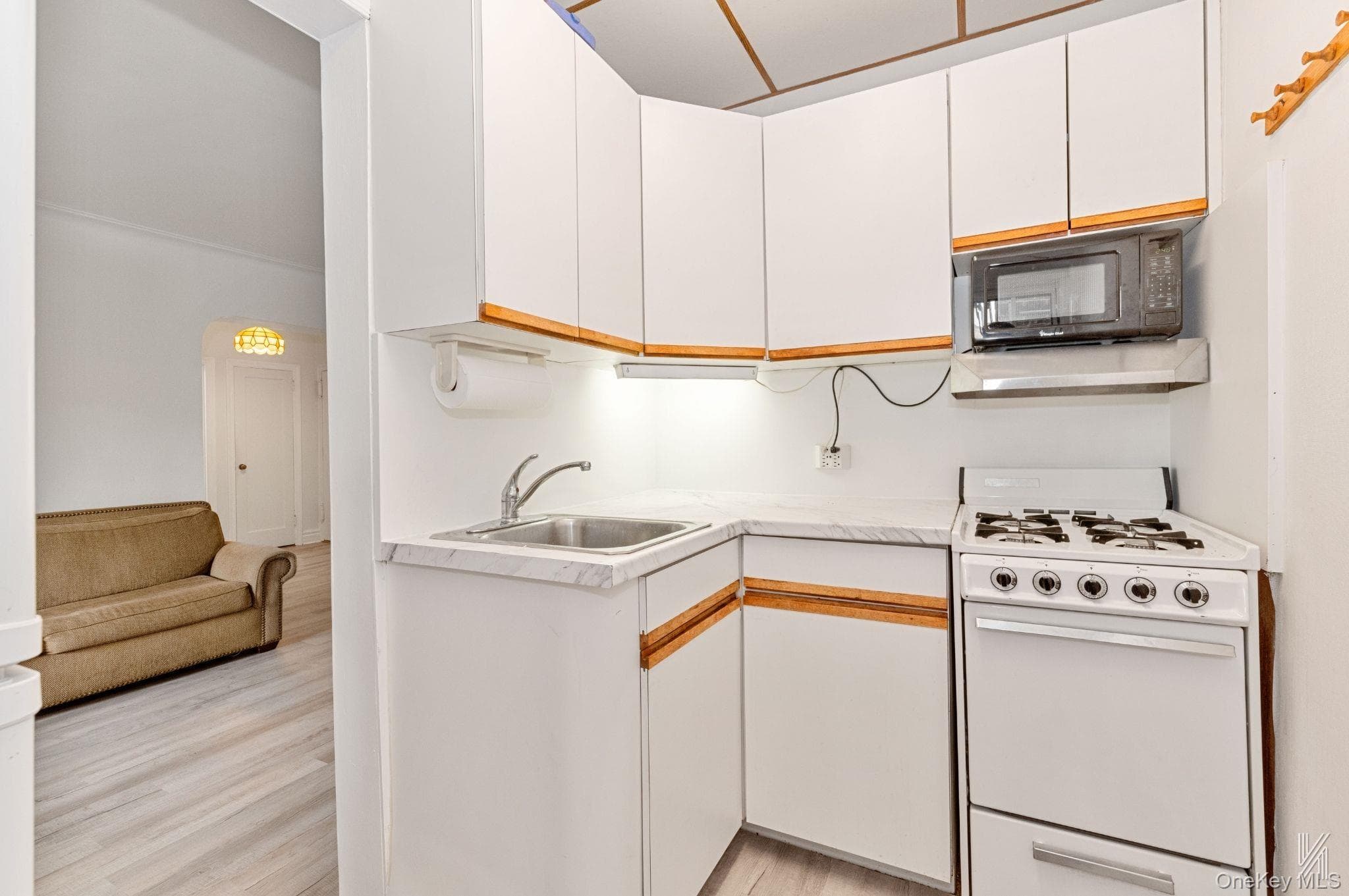 35-24 78th Street Unit: B56 thumbnail 13