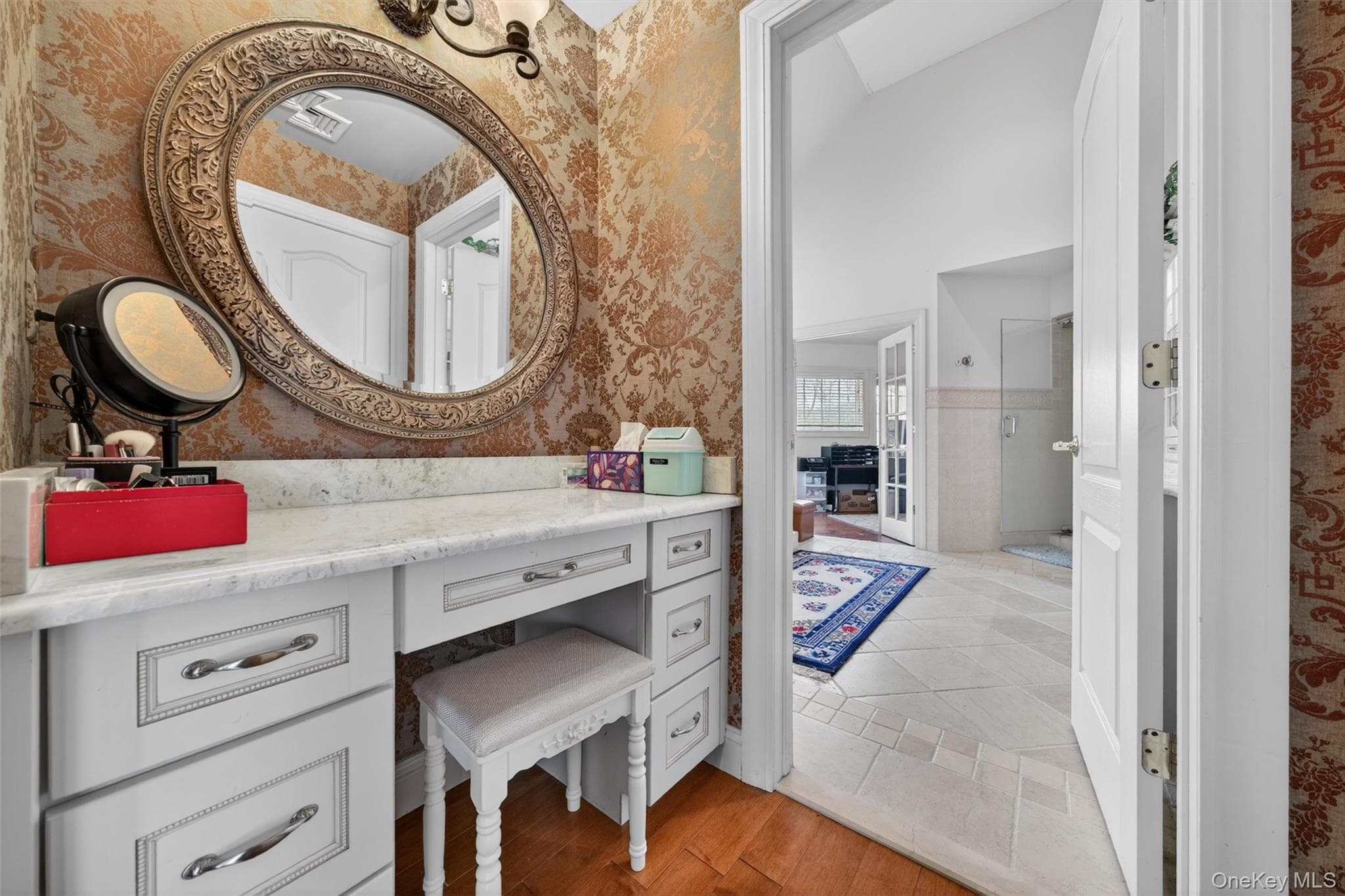 23 Greenwich Avenue thumbnail 25