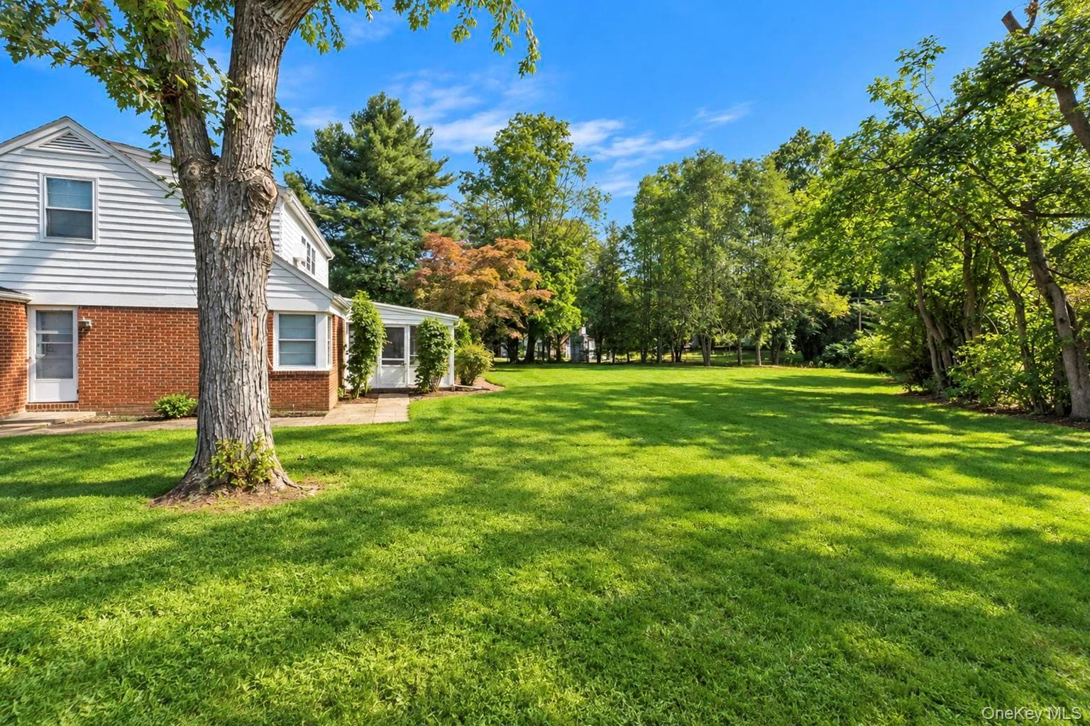 517 E Shore Road thumbnail 28