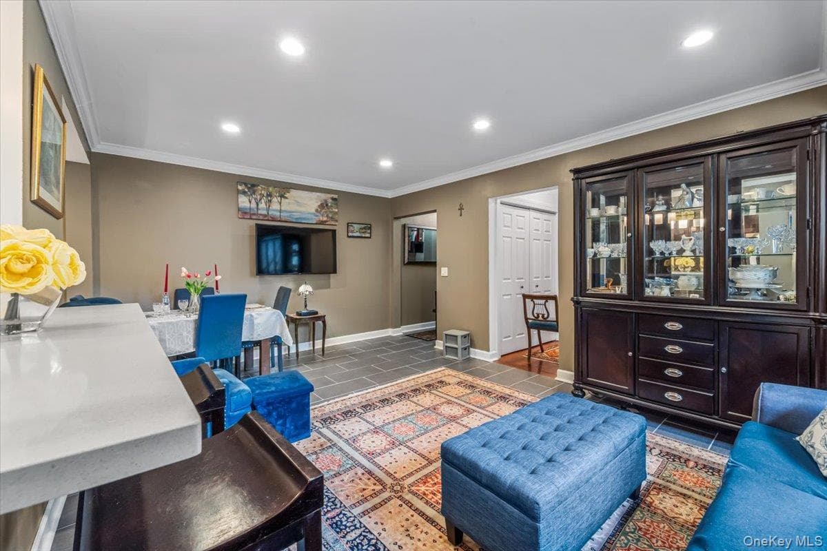 604 Tompkins Avenue Unit: A2 thumbnail 5