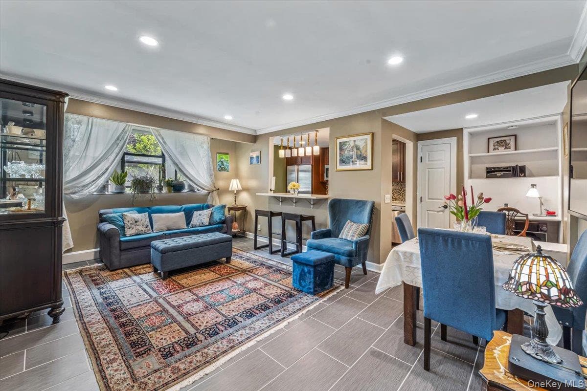 604 Tompkins Avenue Unit: A2 thumbnail 4