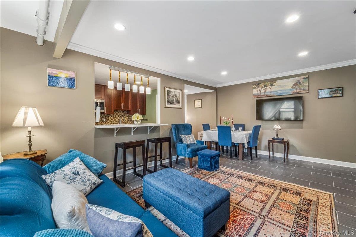 604 Tompkins Avenue Unit: A2 thumbnail 6