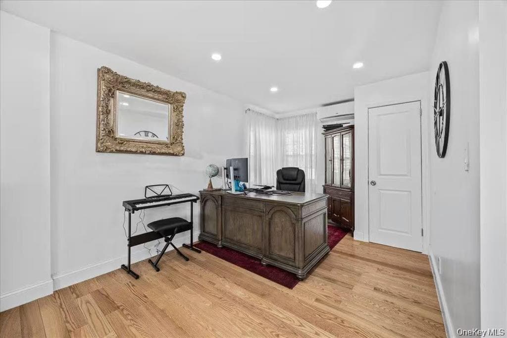 642 Lenore Lane thumbnail 6