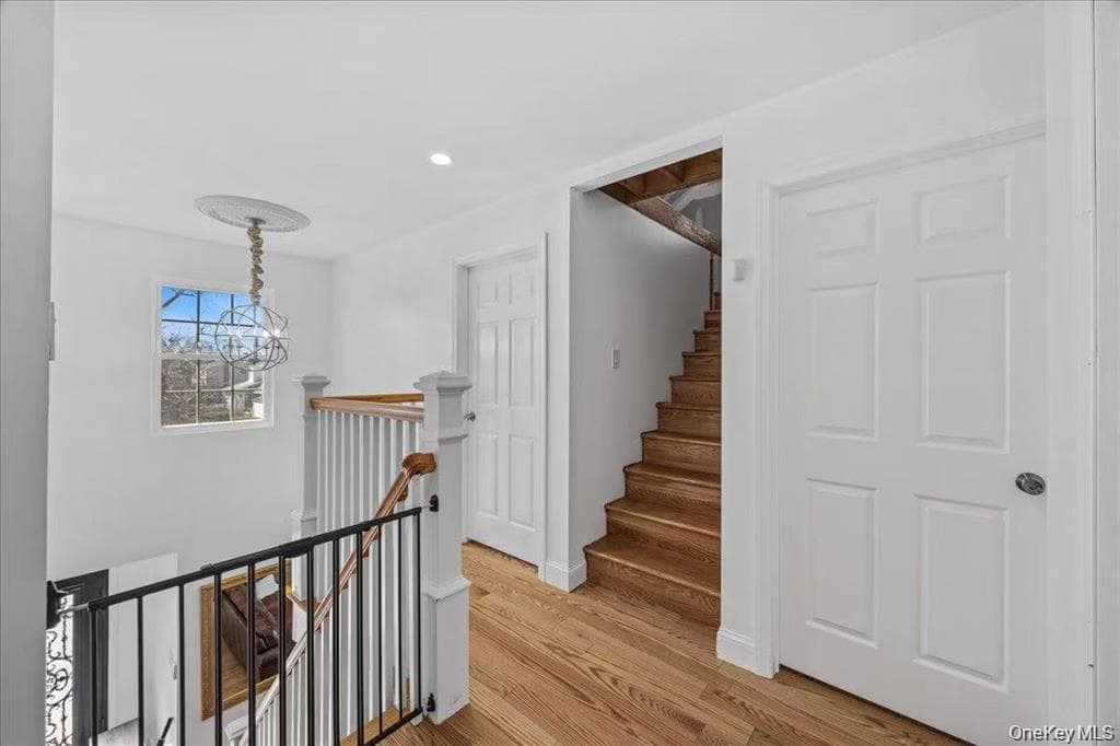 642 Lenore Lane thumbnail 11
