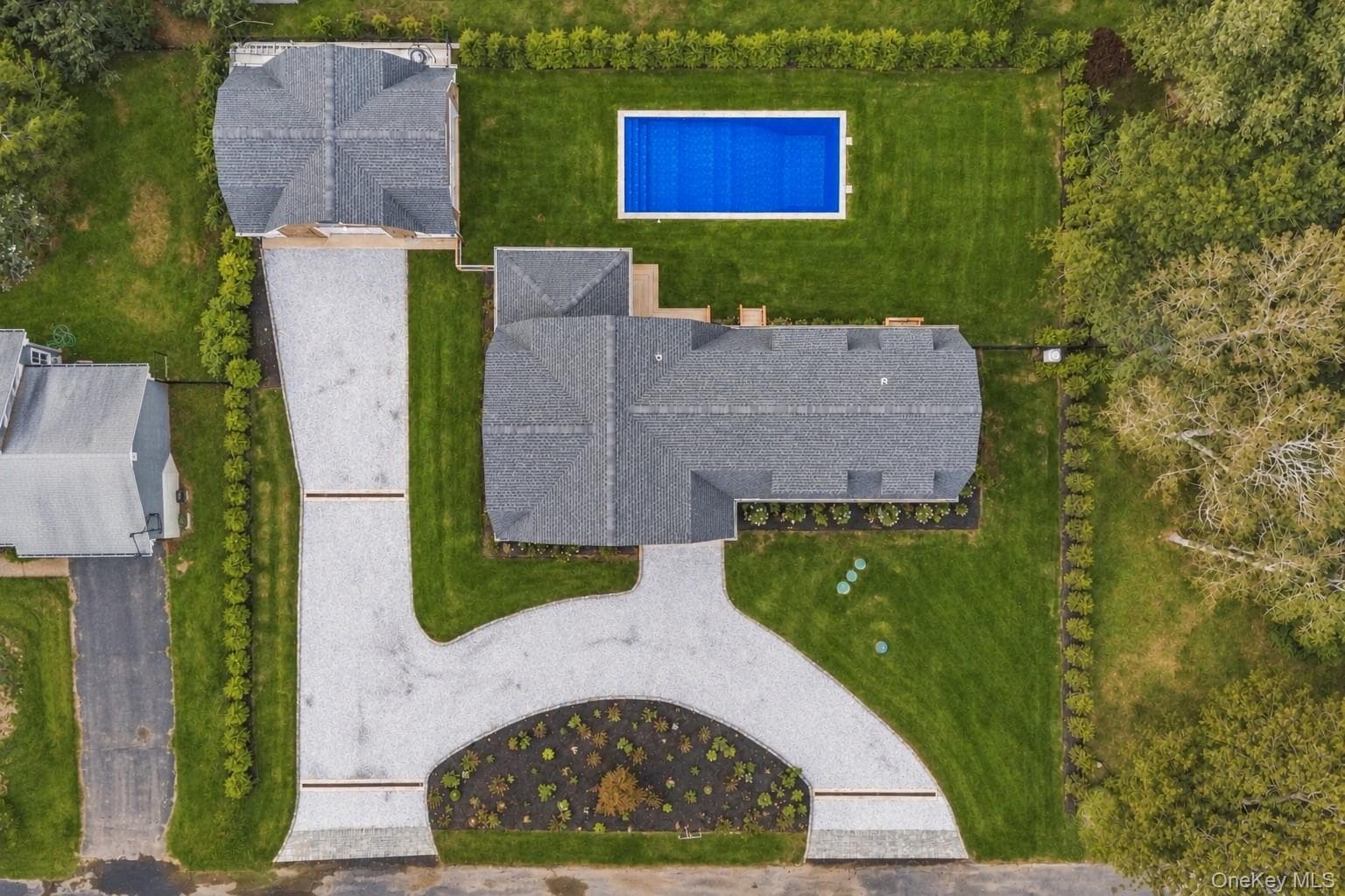 1430 Bay Haven Lane thumbnail 3