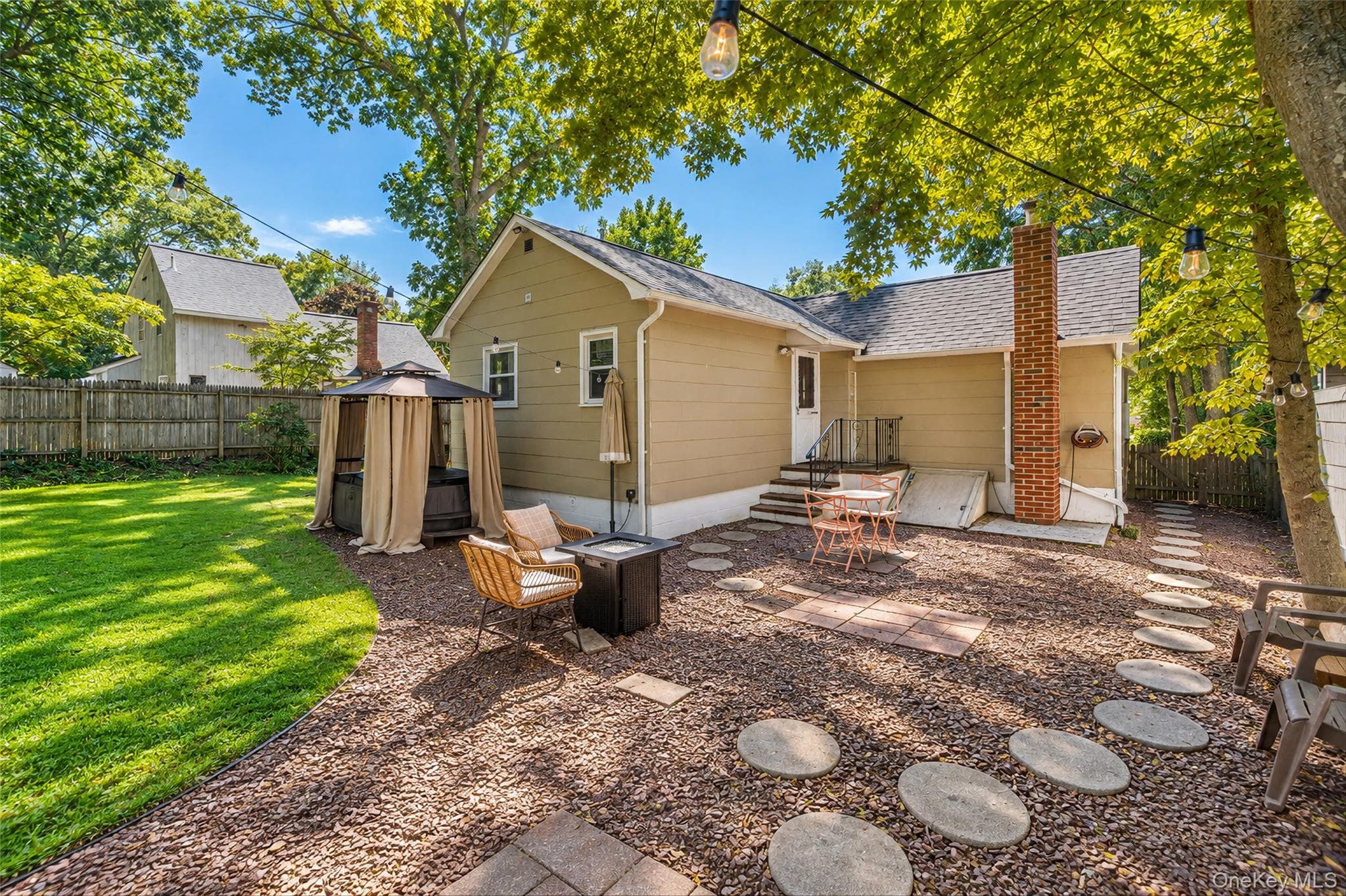 7 Beacon Drive thumbnail 15
