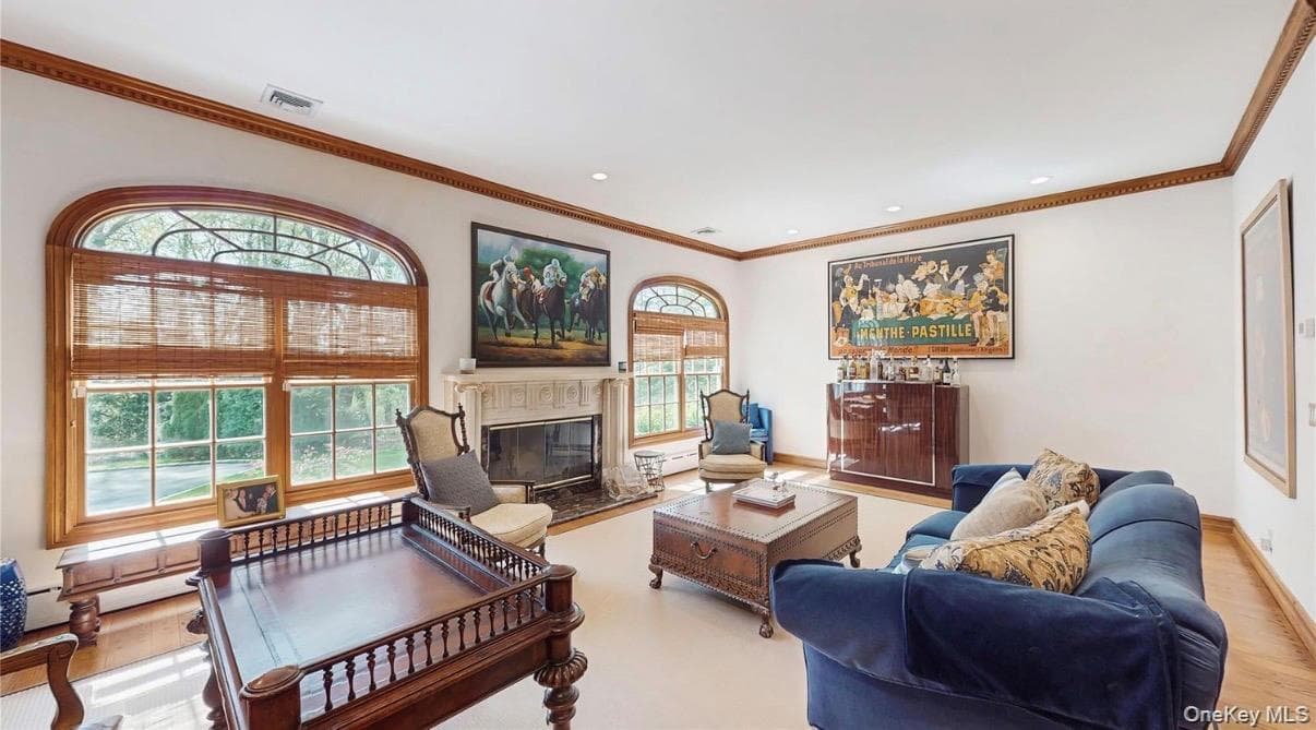 406 Duck Pond Rd thumbnail 12