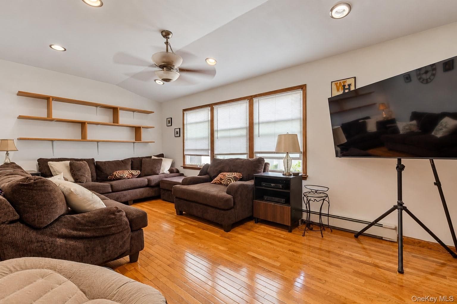 161 Poplar Street thumbnail 17