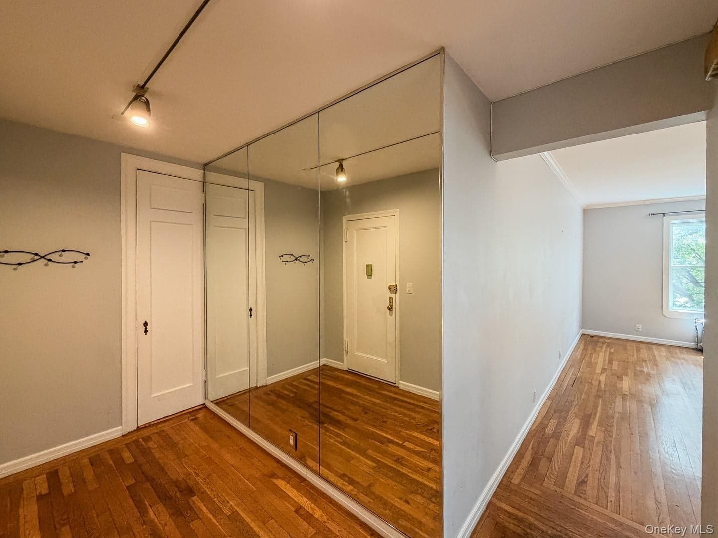 1428 Midland Avenue Unit: 3H thumbnail 9