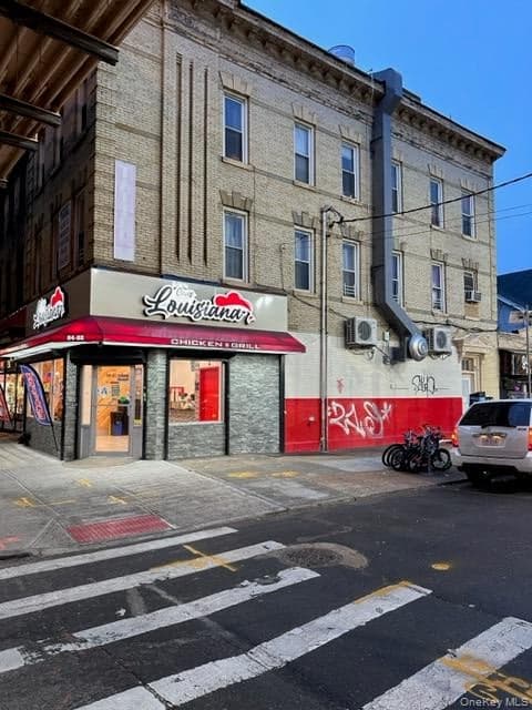 9402 Jamaica Avenue thumbnail 2