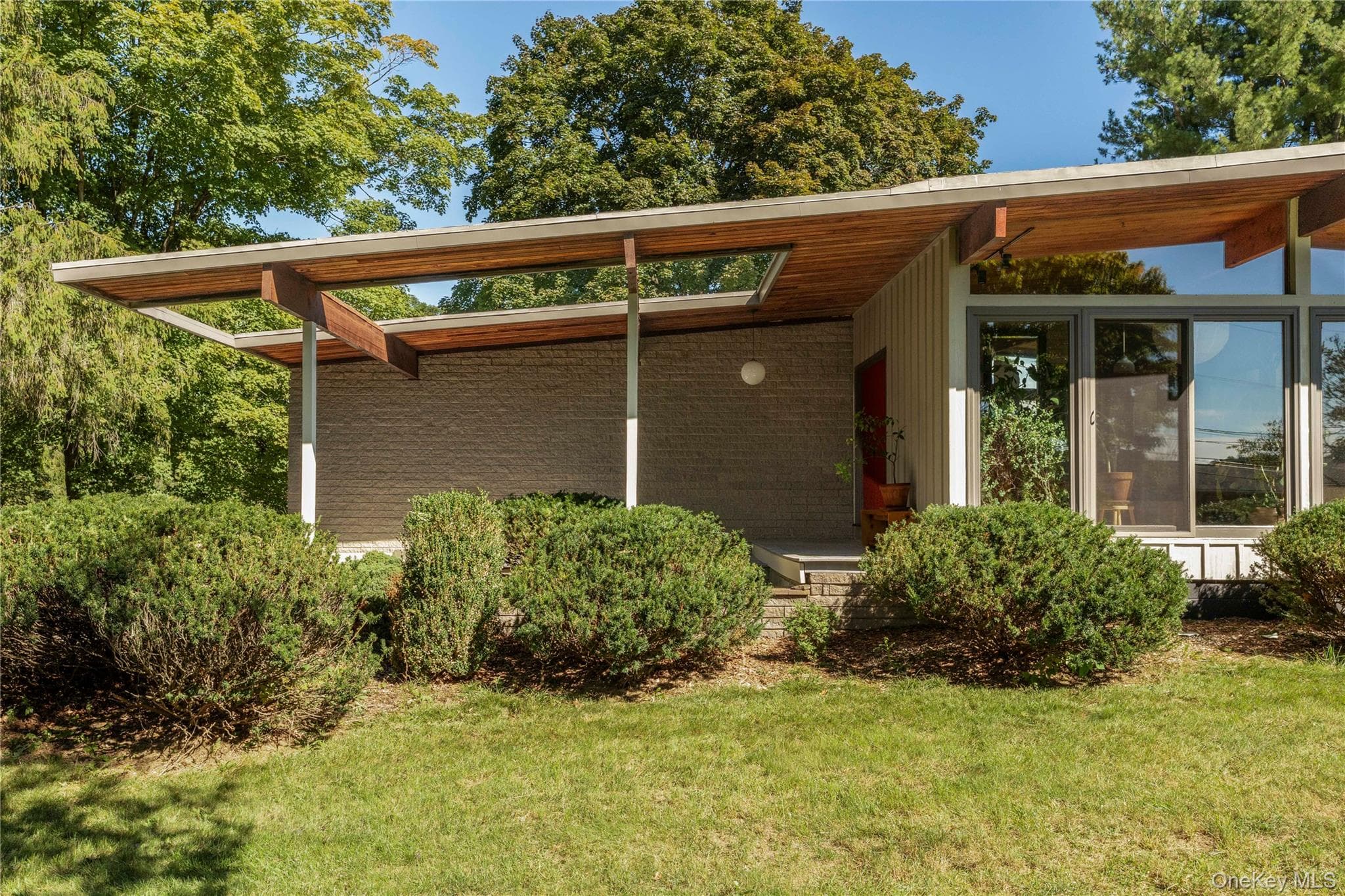 1156 Ulster Landing Road thumbnail 2