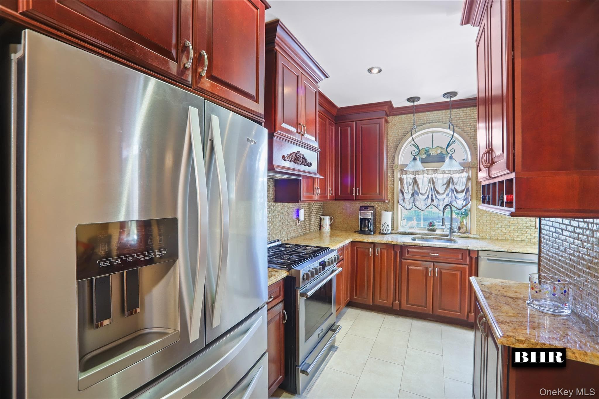 4511 Bedford Avenue thumbnail 5