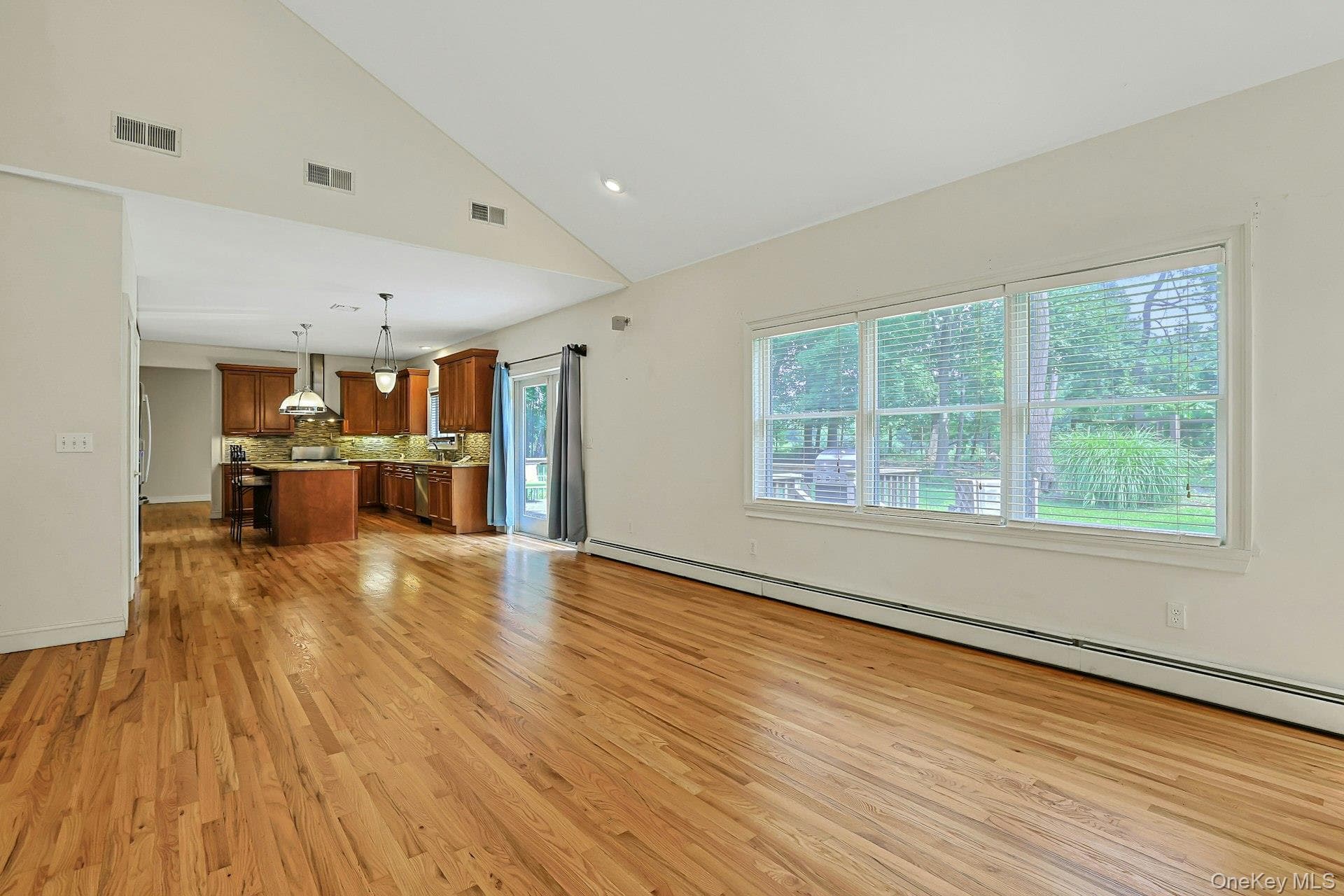 92 Scotland Hill Road thumbnail 8