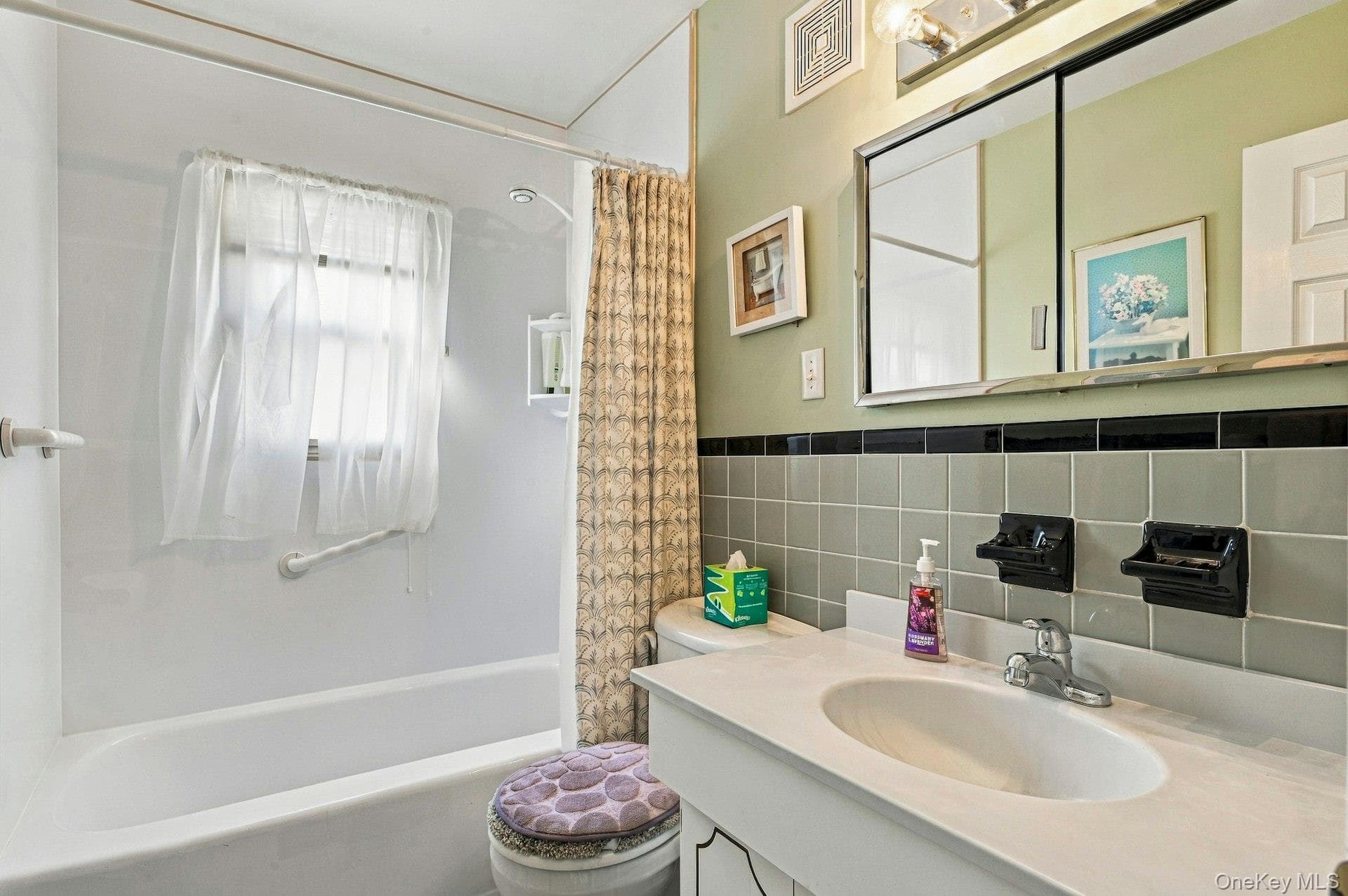 375 Catskill Avenue thumbnail 24
