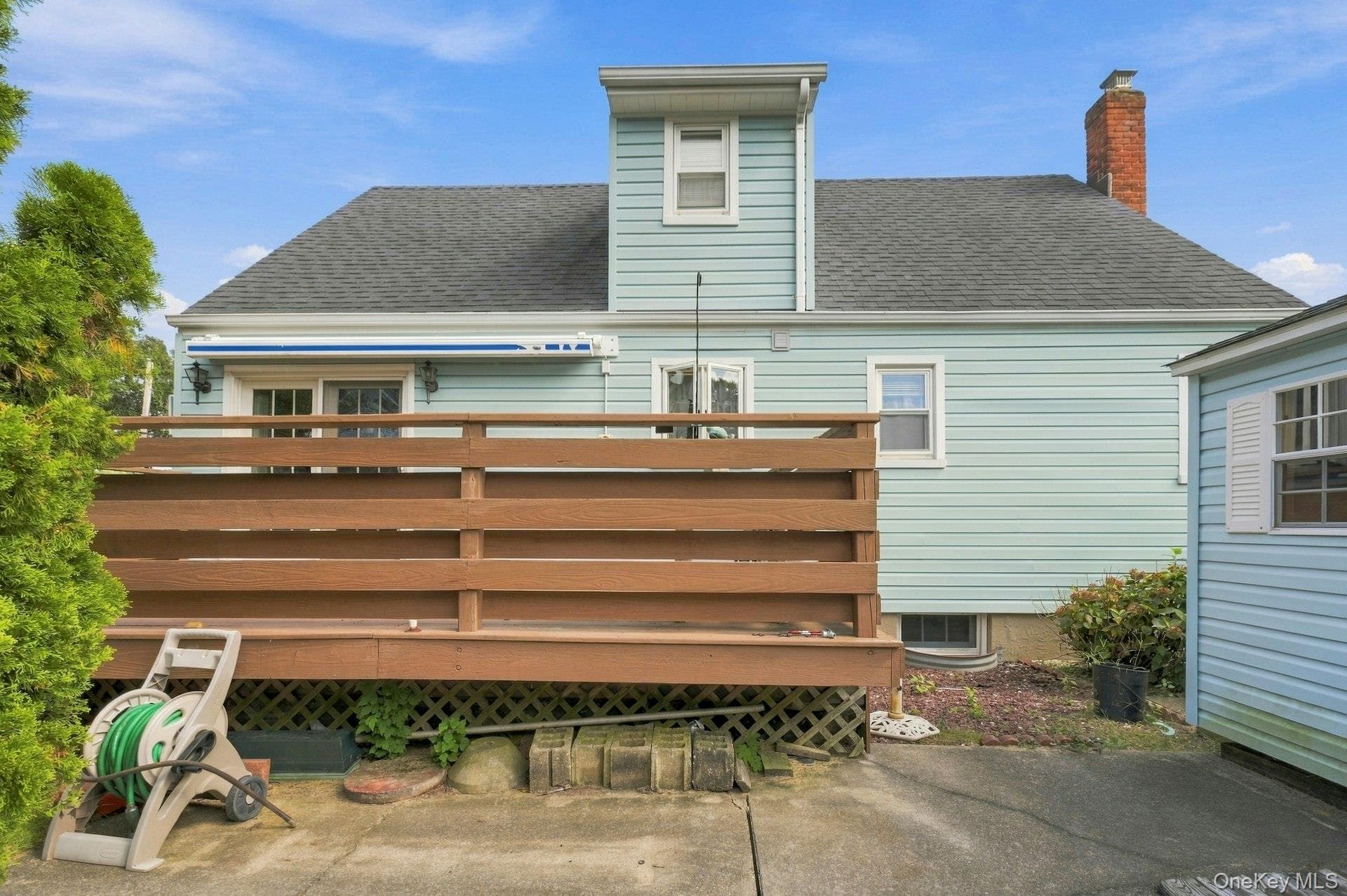 375 Catskill Avenue thumbnail 8