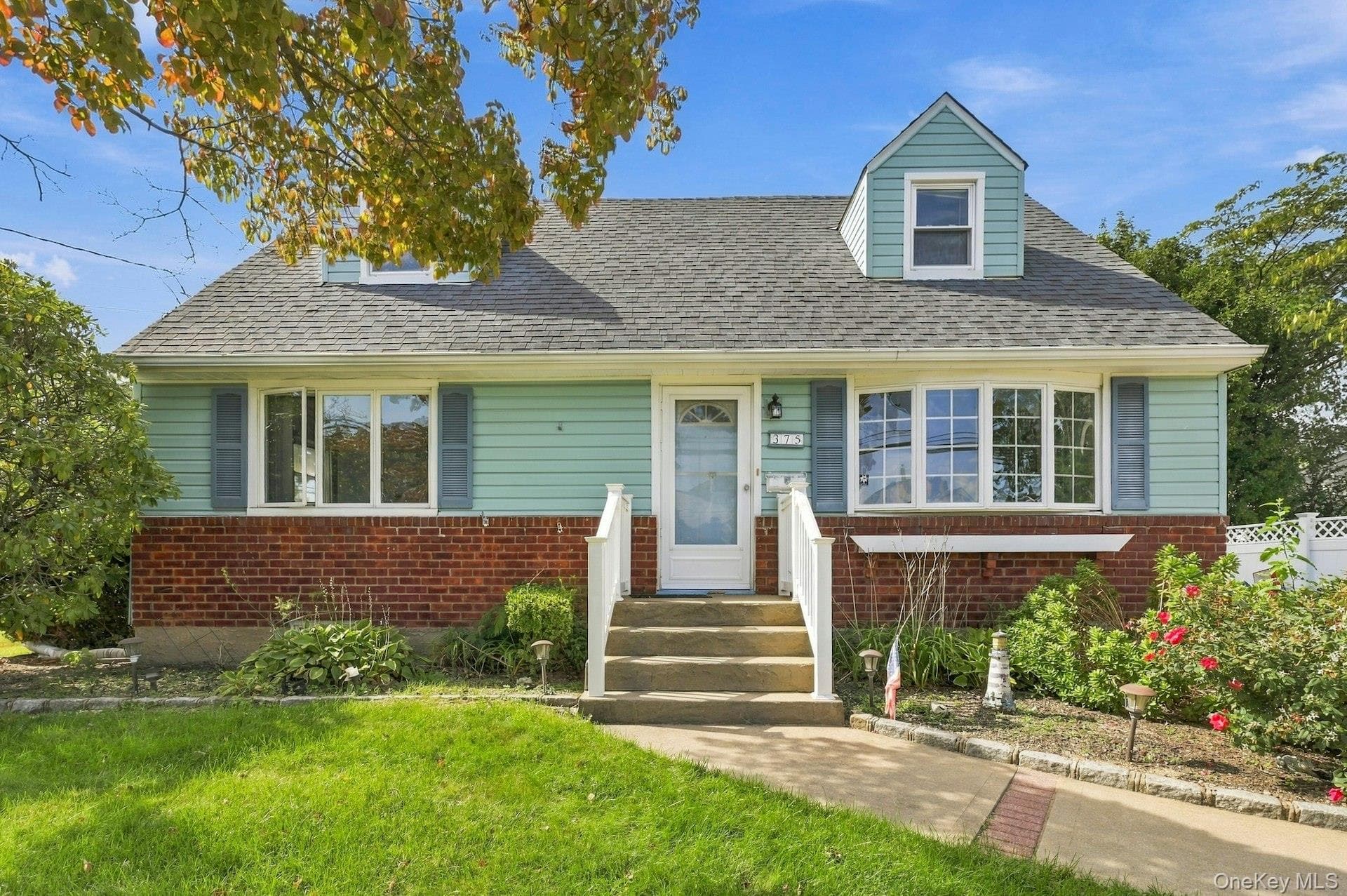 375 Catskill Avenue photo 1