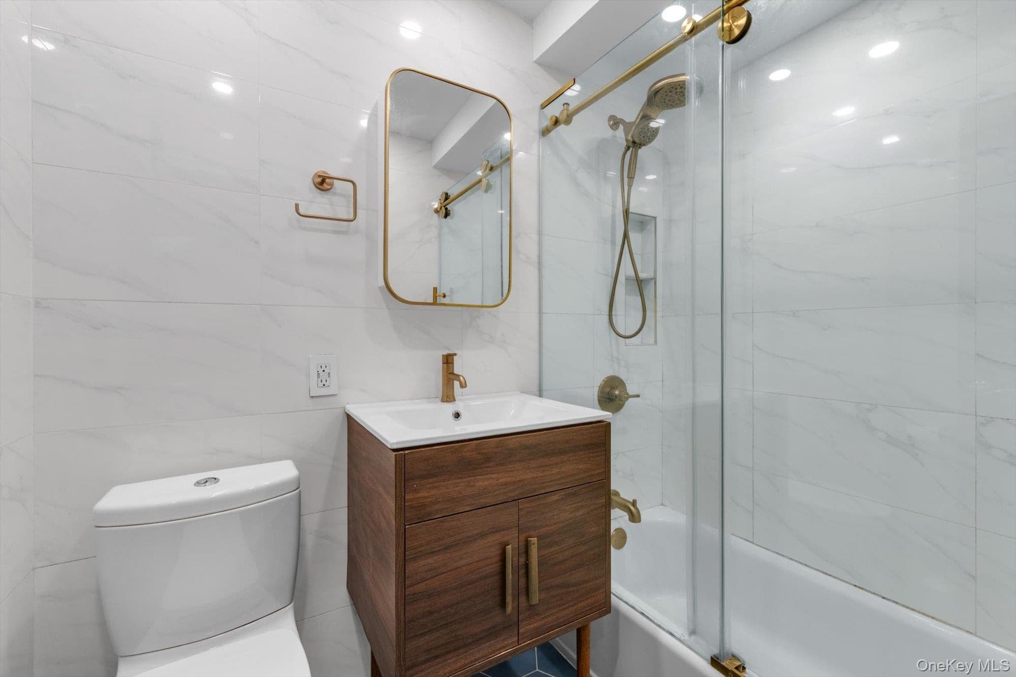 125-10 Queens Boulevard Unit: 911 thumbnail 14
