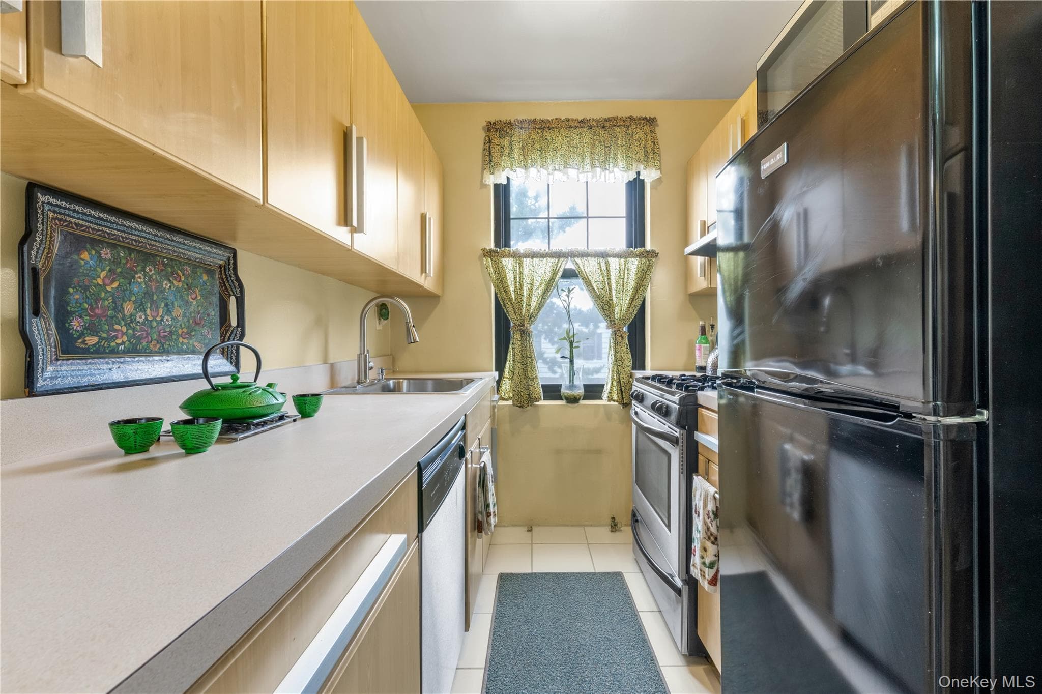 70-79 Park Drive Unit: B thumbnail 8
