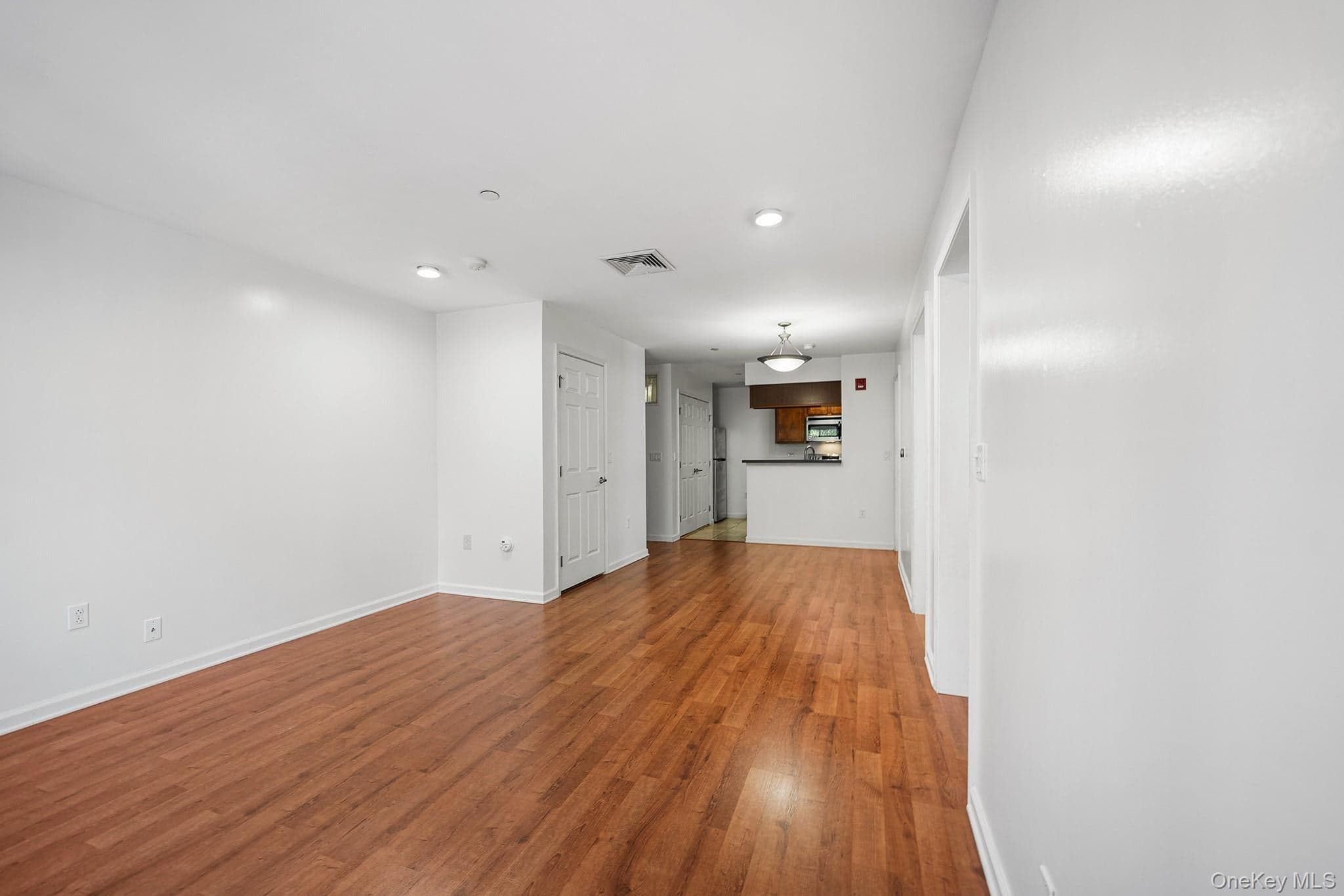 5 Minerva Place Unit: 2C thumbnail 7