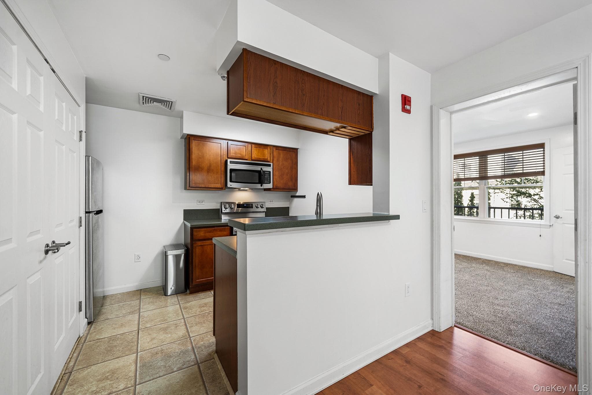 5 Minerva Place Unit: 2C thumbnail 9