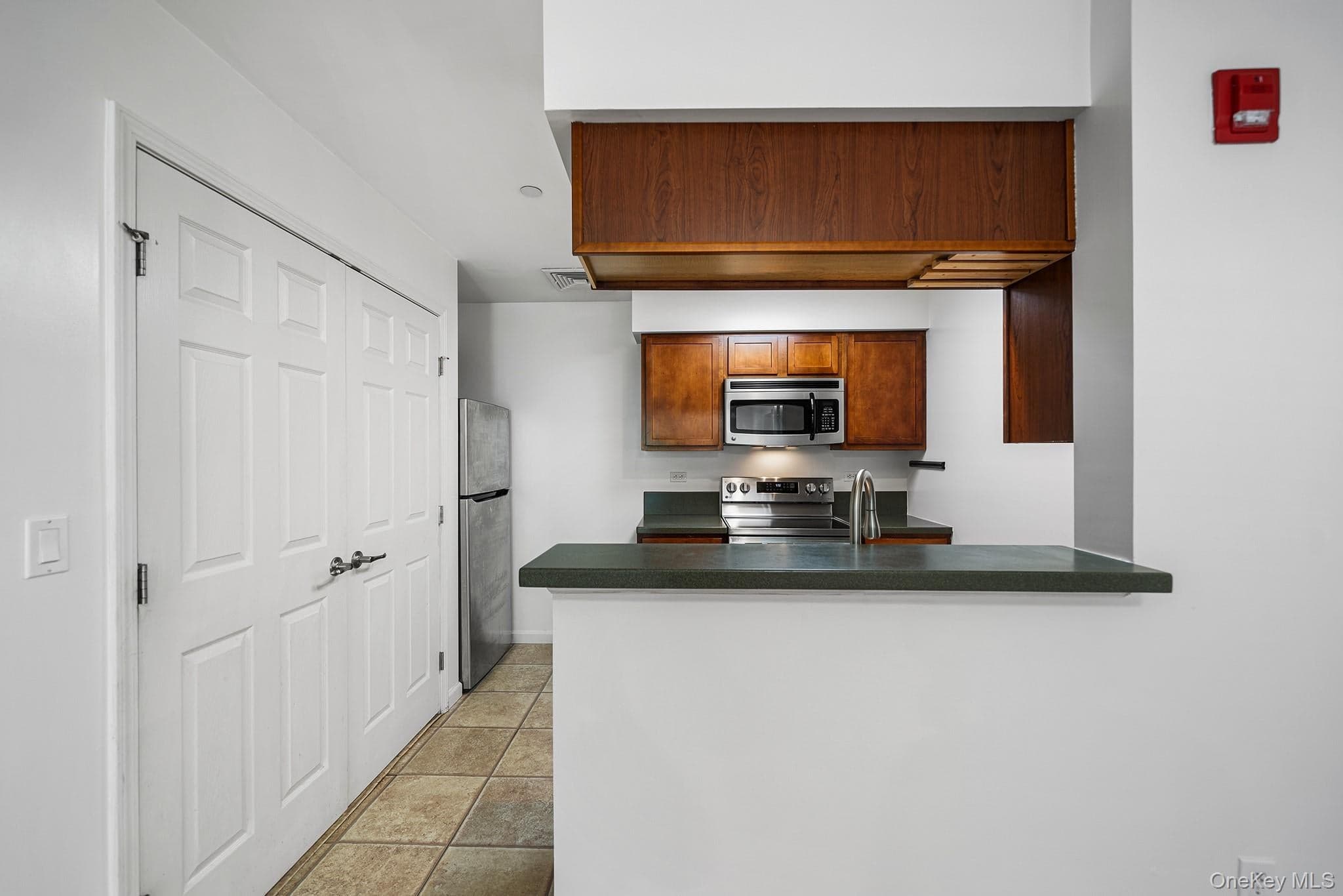 5 Minerva Place Unit: 2C thumbnail 10