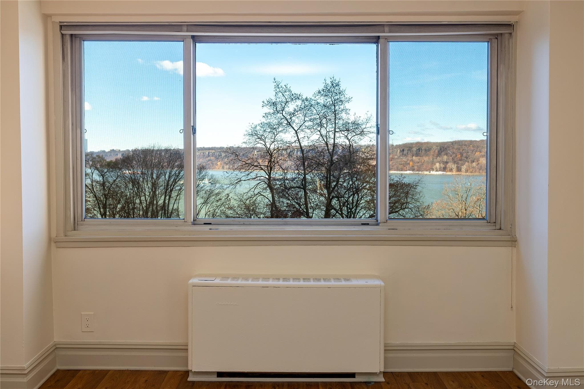 2621 Palisade Avenue Unit: 4J thumbnail 7