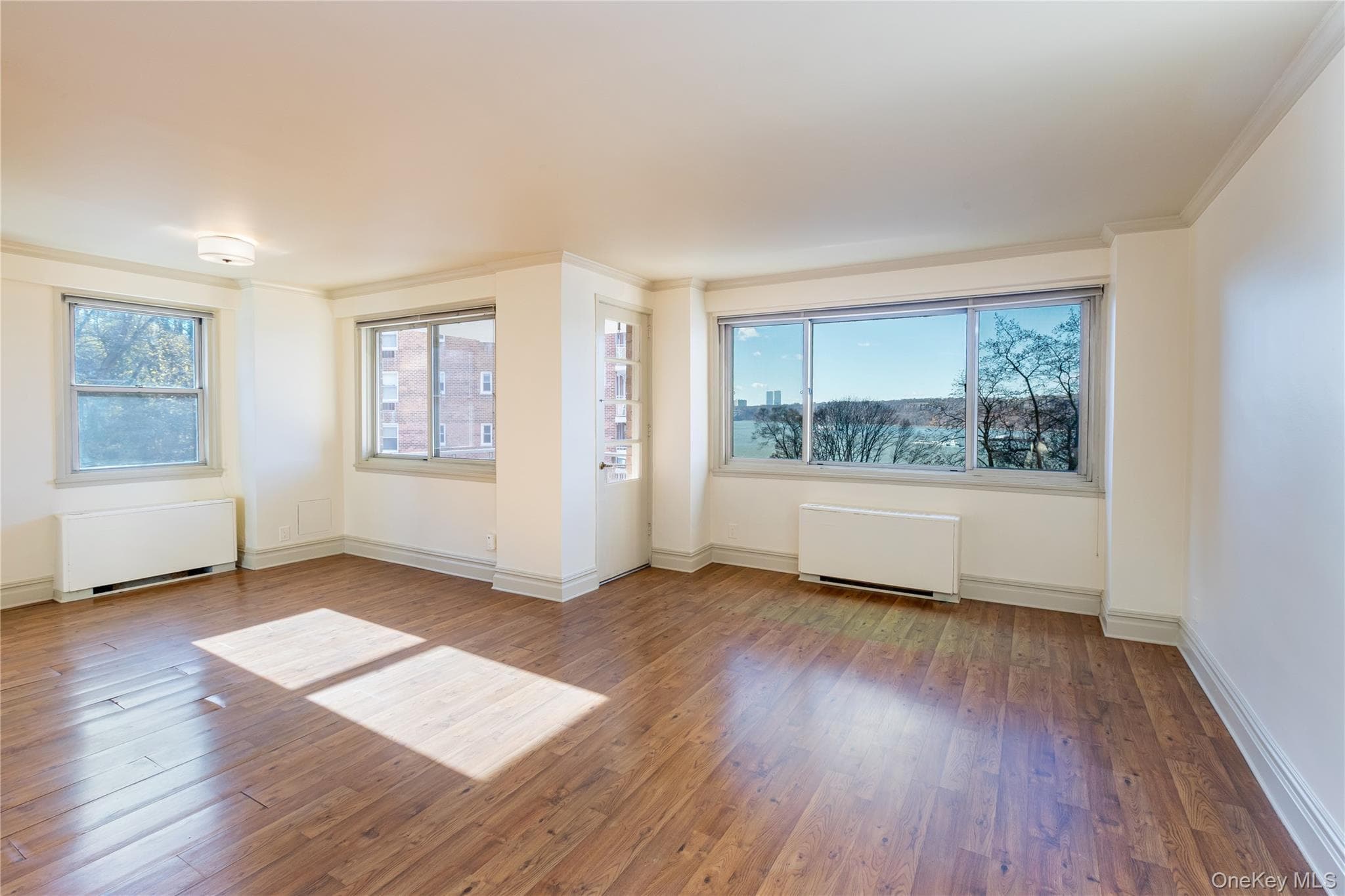 2621 Palisade Avenue Unit: 4J thumbnail 6