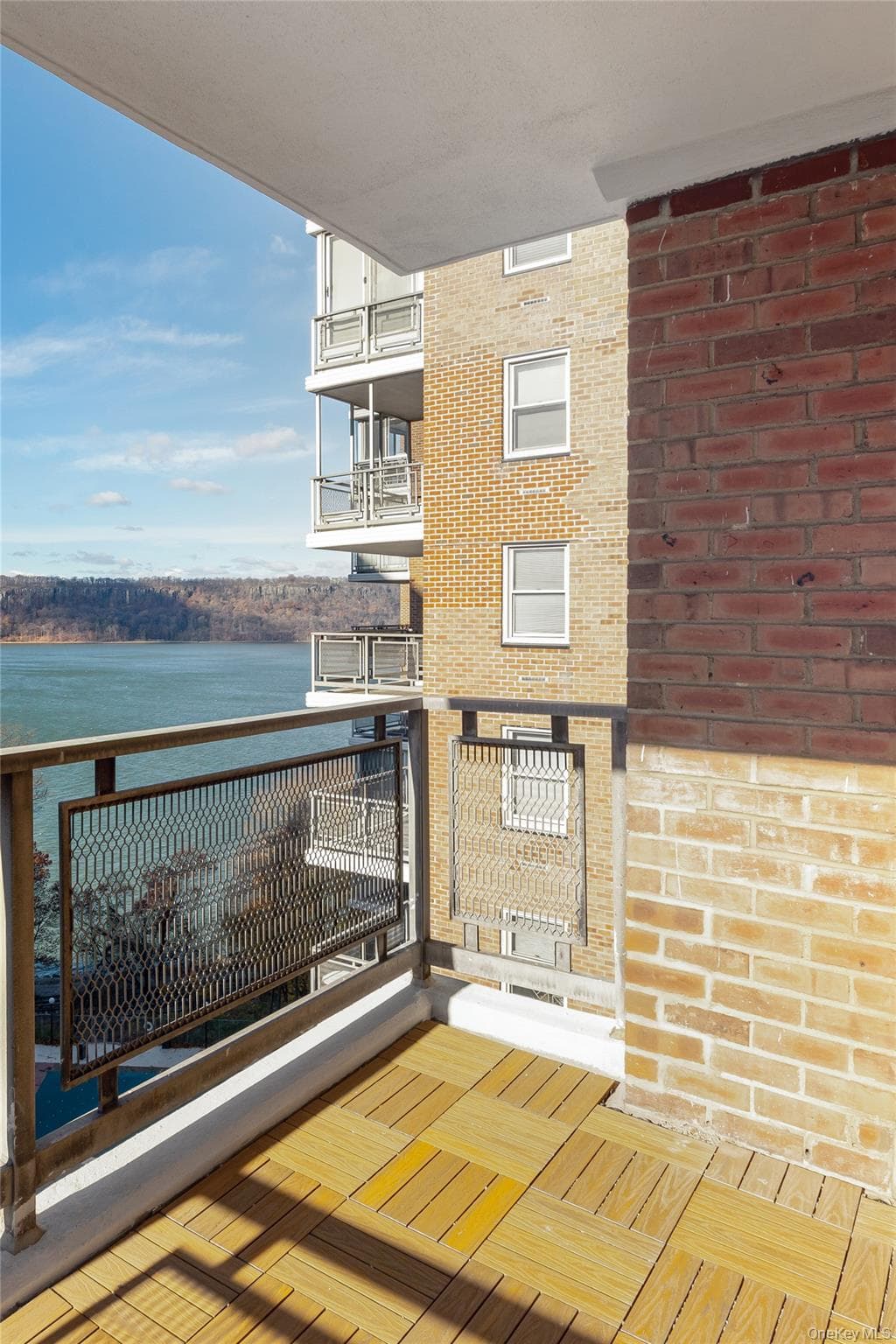 2621 Palisade Avenue Unit: 4J thumbnail 4