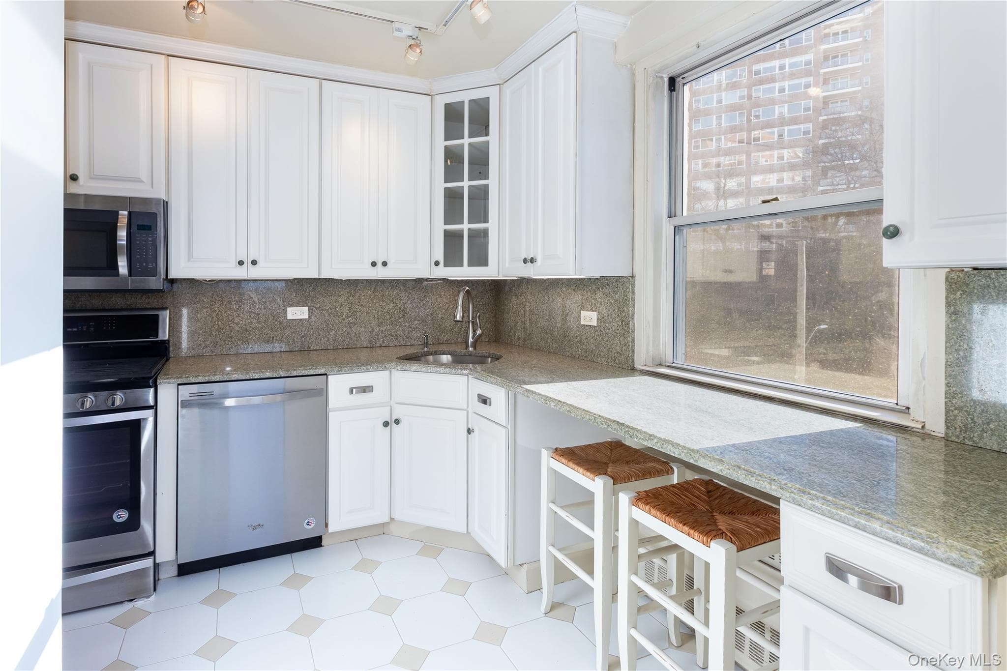 2621 Palisade Avenue Unit: 4J thumbnail 11