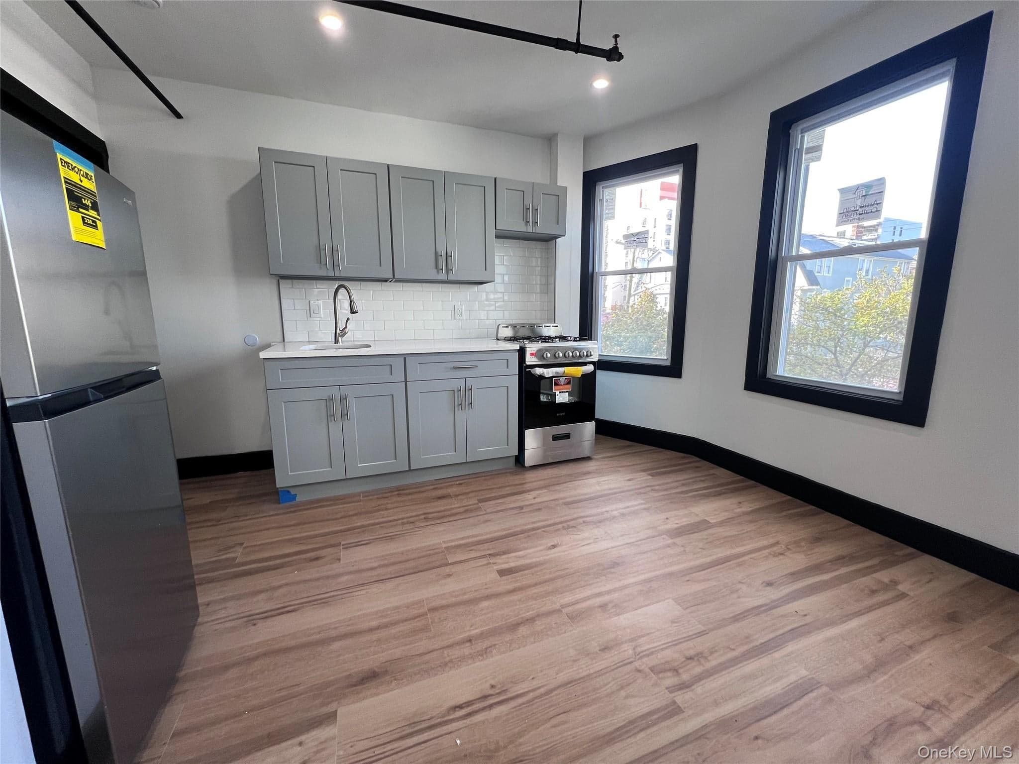 188 Beach 115th Street thumbnail 2