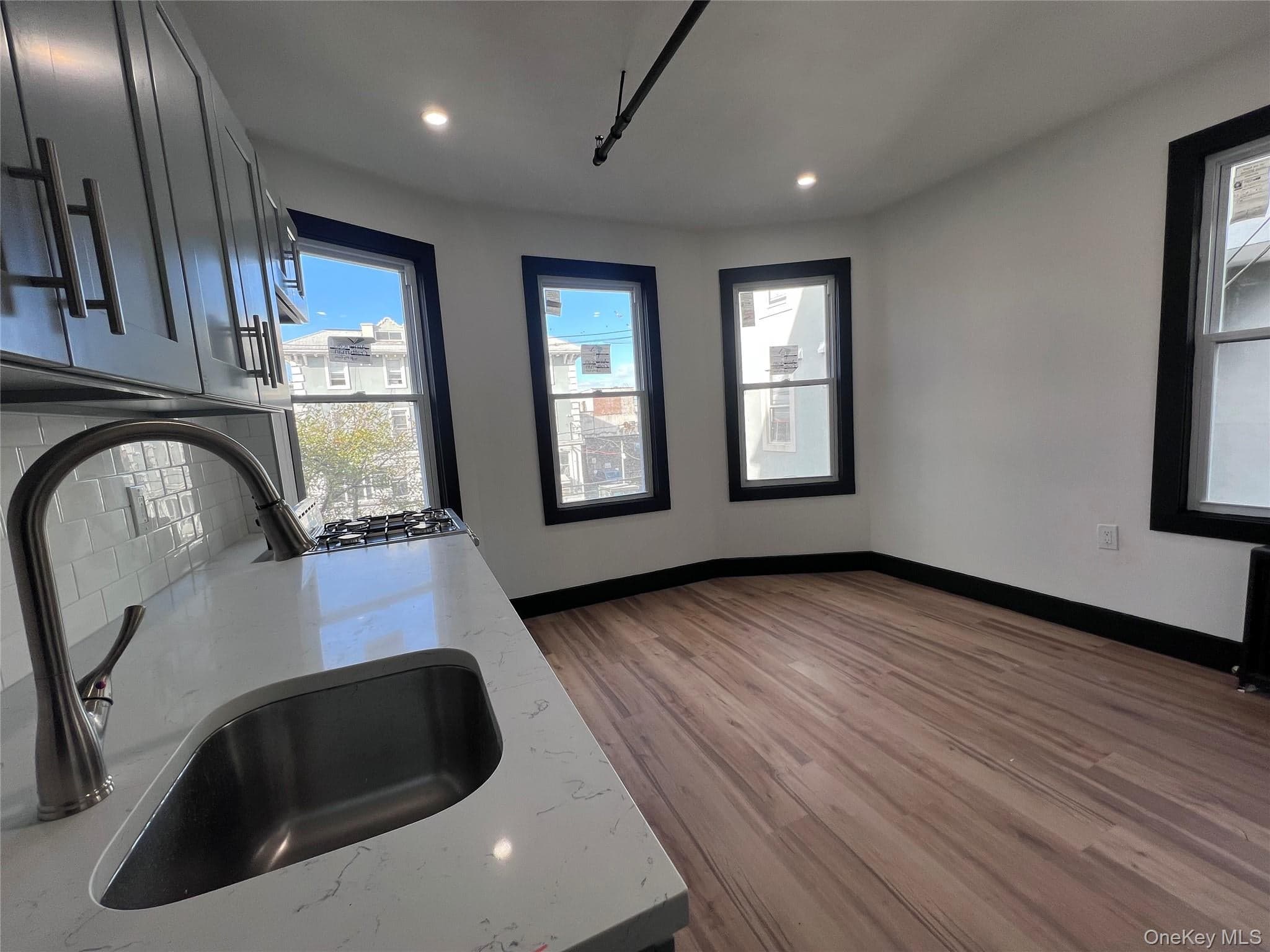 188 Beach 115th Street thumbnail 3