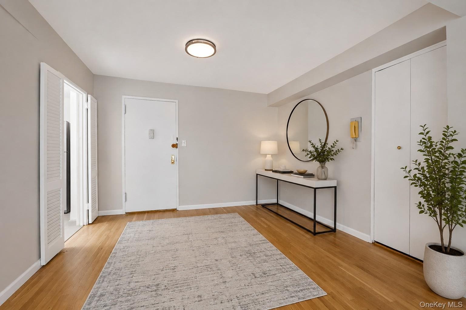 142-05 Roosevelt Avenue Unit: 320 thumbnail 2