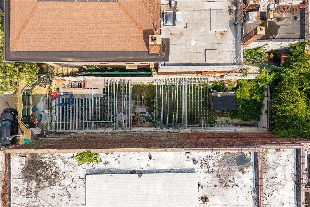 435 Rockaway Avenue thumbnail 5
