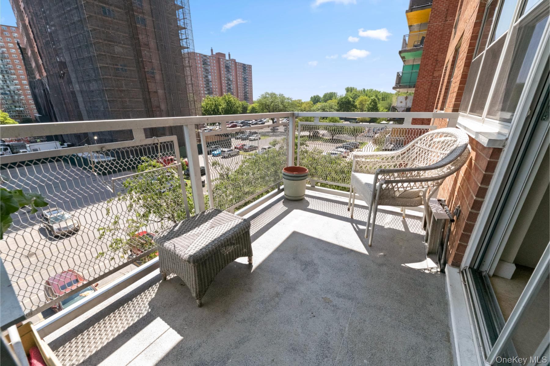 880 Boynton Avenue Unit: 4L thumbnail 6