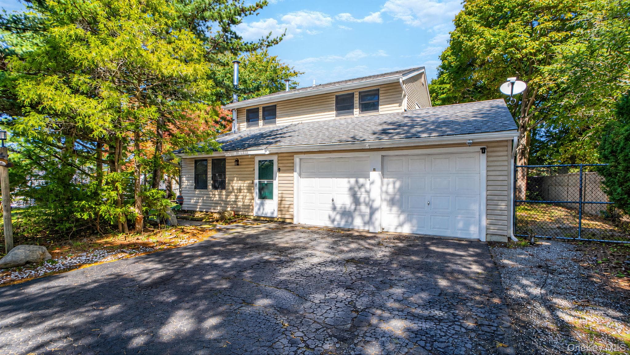 54 Rustic Avenue, Medford